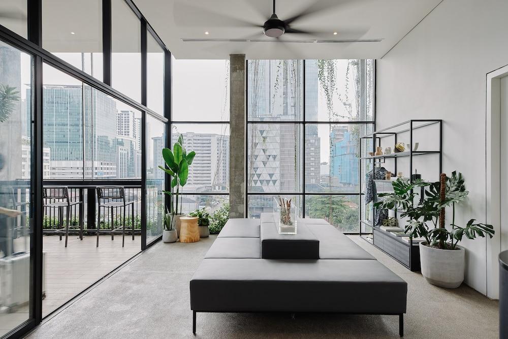 لويدز إن كوالا لمبور منطقة الاستقبال