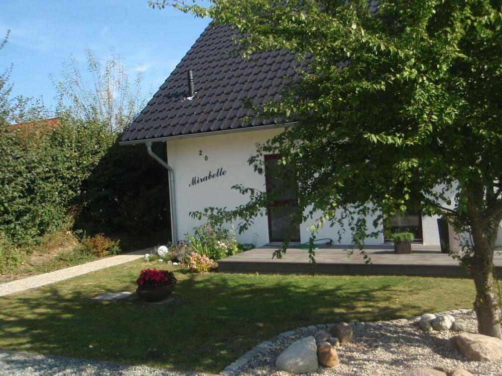 Mirabelle Comfortable Holiday Residence Exterior
