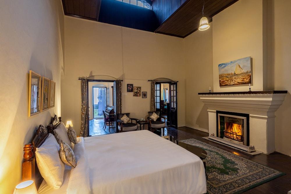 آم ا س ايس آند ترايلز وايسايد، كورسيونج غرفة