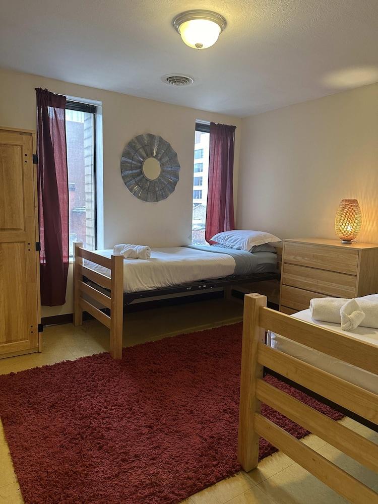 2 بد روم 2 باث  هيارت أوف داون تاو بي بي فجتش غرفة