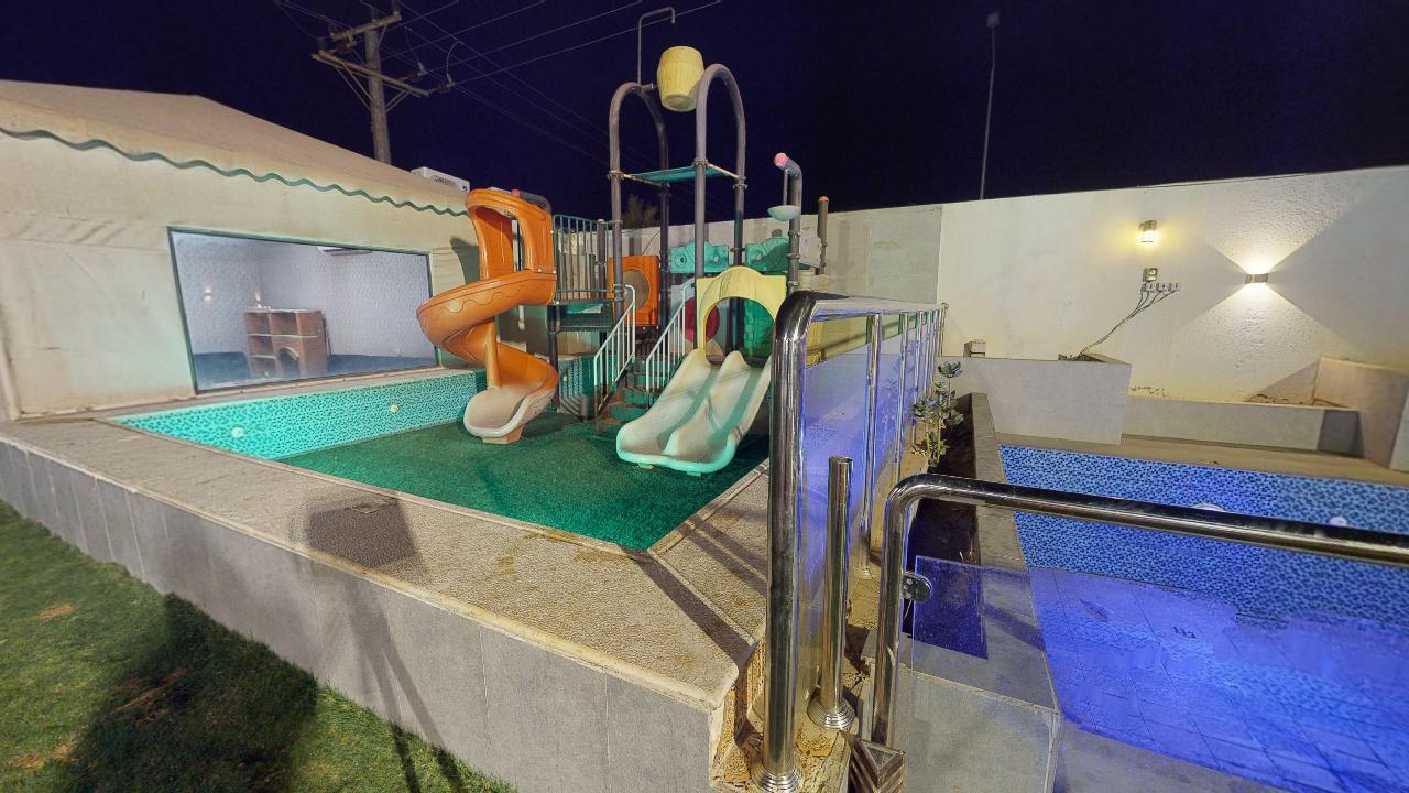 Comfy Chalet with Comfortable and Simple Furniture | 1246 Waterslide