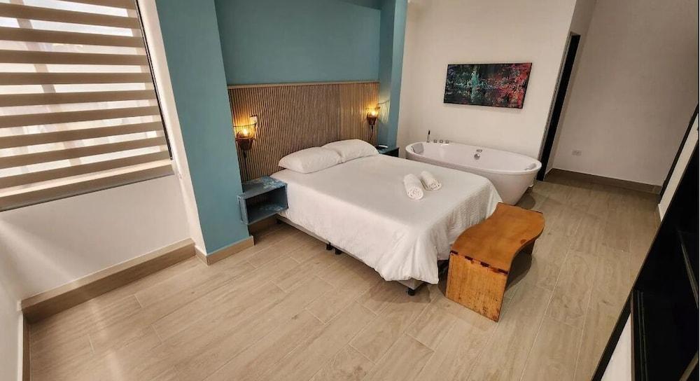 هوتل ماجنيفيك كوليفينج غرفة