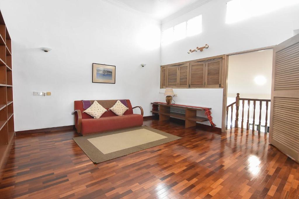 ايه شيك اند سبيشوس 4 بيدروم هوم فور فاميلى جيتوايز أخرى