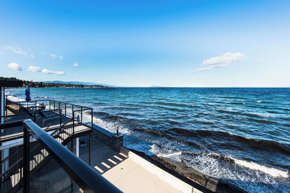 كواليكوم بيتش أوشن سويتس المنطقة الخارجية