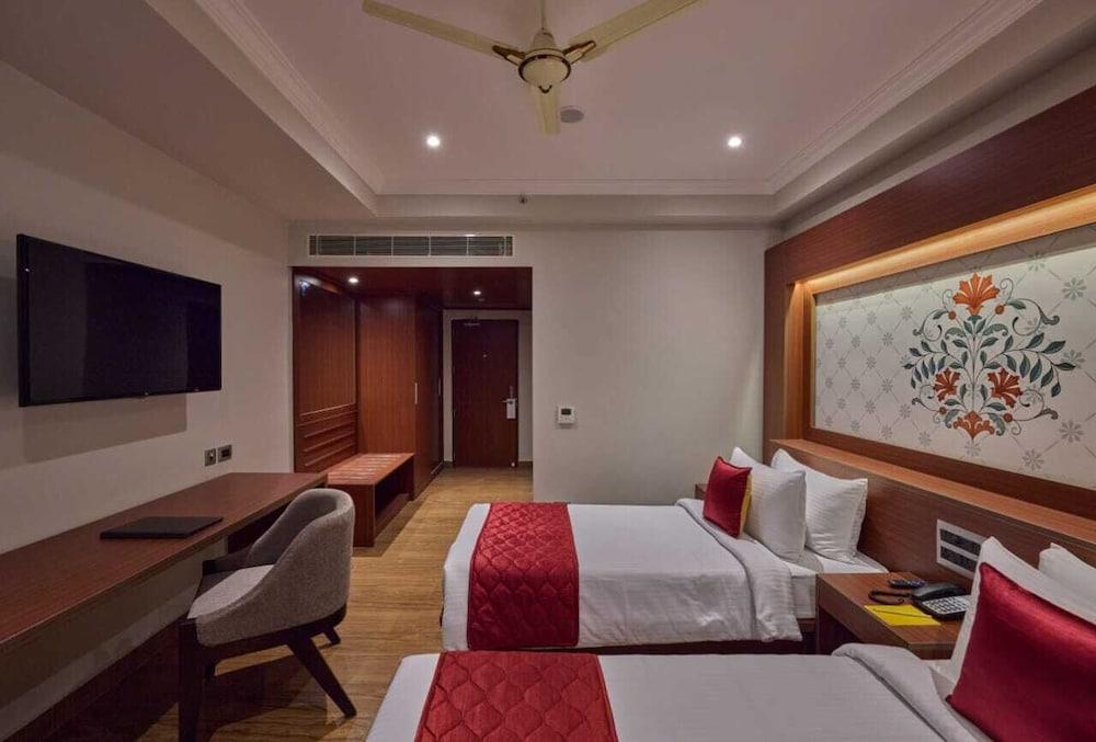 Golden Tulip Tirupati