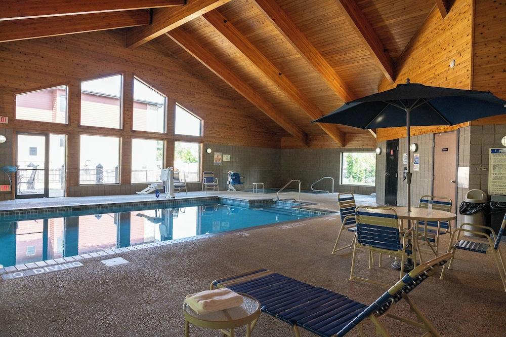 أمريك إن باي ويندام ريد وينج زحليقة مائية