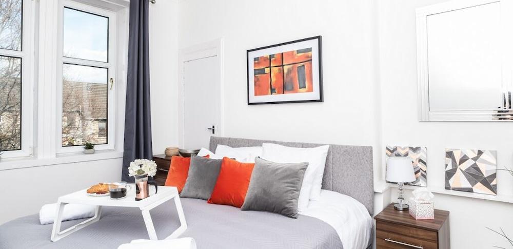 شقة مكونة من غرفة نوم واحدة من كلاس ليفينج سيرفيسد أكوموداشن رازرجلين - شقة كروس ياردس مزودة بشبكة واي فاي ومكان لانتظار السيارات الصورة الأساسية