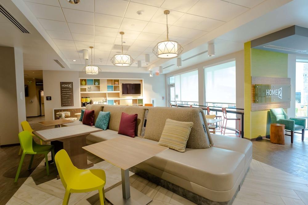 هوم2 سويتس باي هيلتون فلوجرفيل الردهة