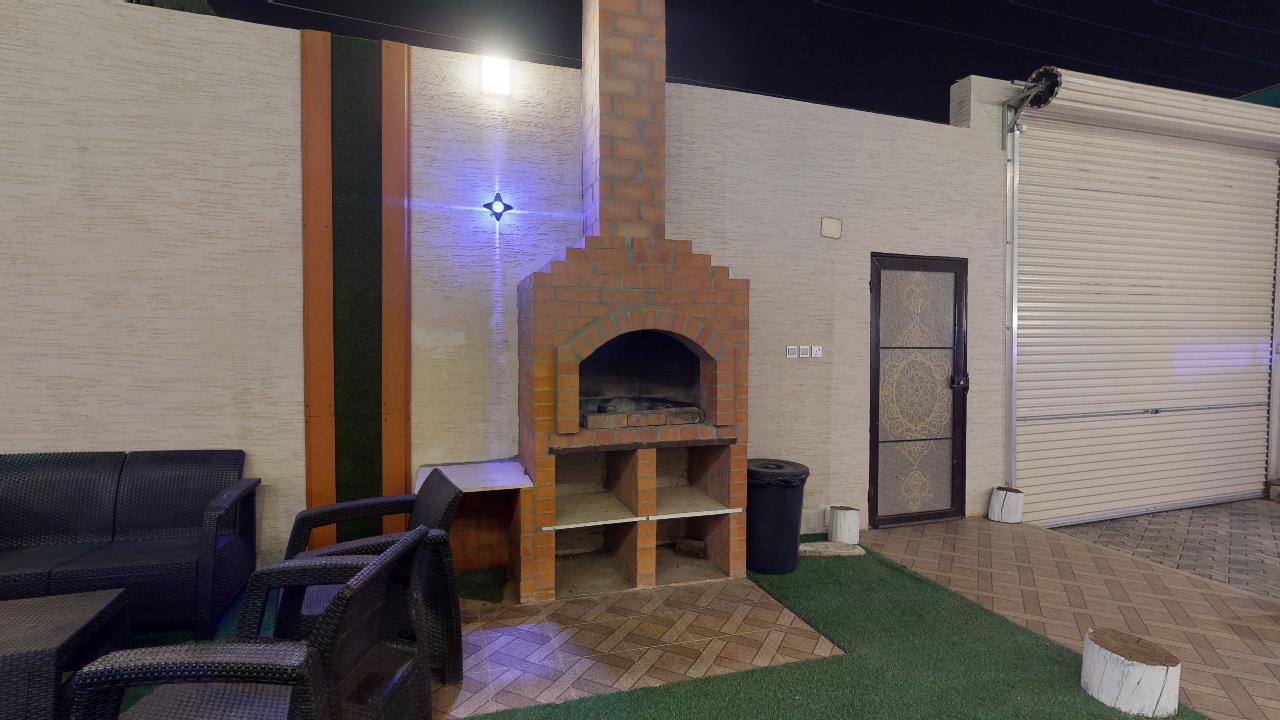 Modern Chalet with Outdoor Seating | 1730