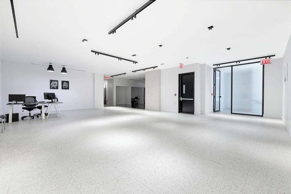 ذا بوجارت باي لاكوربان، ترايدمارك كوليكشن باي ويندام منطقة الاستقبال