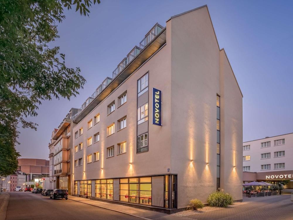 نوفوتيل ميونيخ سيتي