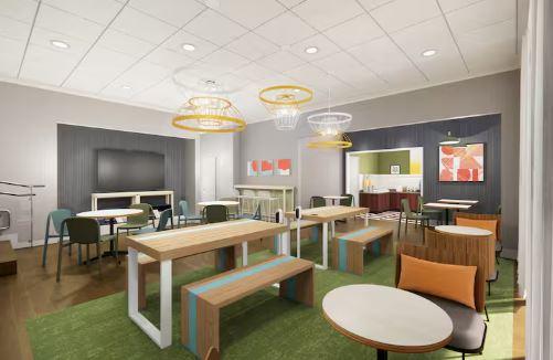 سبارك باي هيلتون إيفانسفيل إيست، إن أخرى