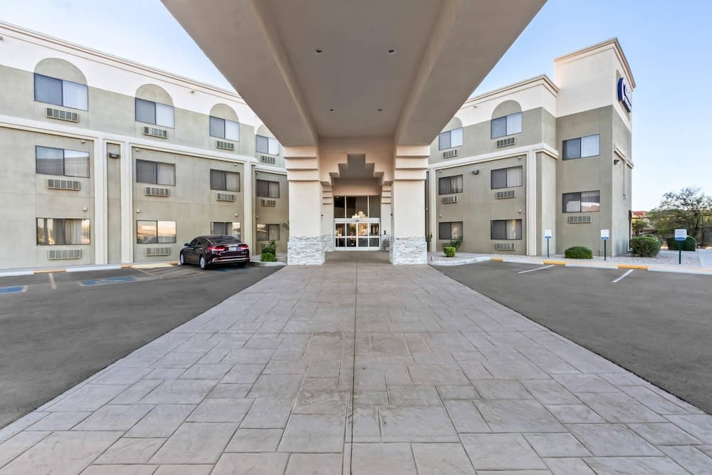Comfort Inn & Suites Surprise Near Sun City West Exterior
