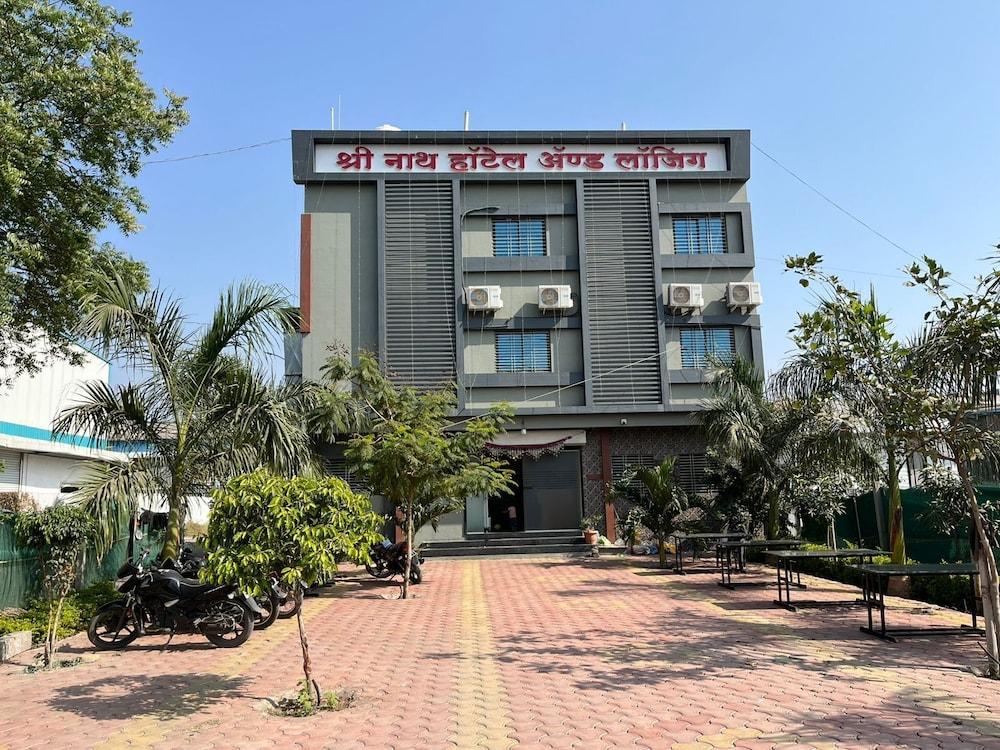 Shri Nath Hotel And Lodging Exterior