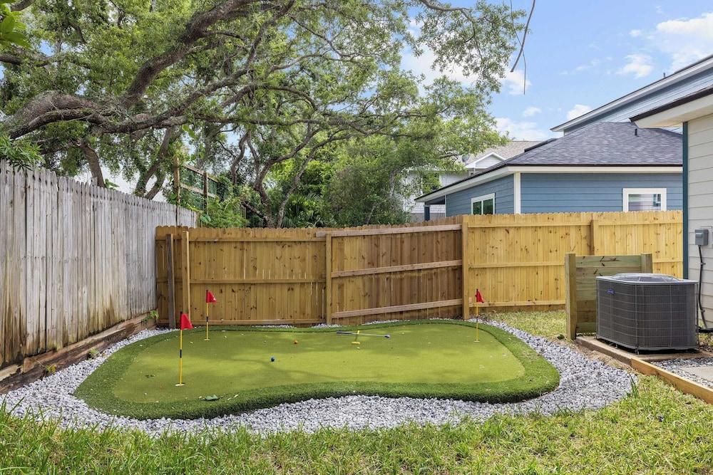 سليبس 20! 2 هومز دبي/و هوت توب، باتينج جرين، بوكس جولدن هور آند بلو هور داخلي