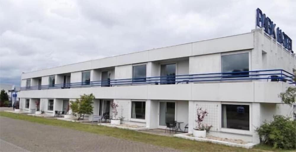 ٕبلتوفت باركن بي ارند بي المنطقة الخارجية