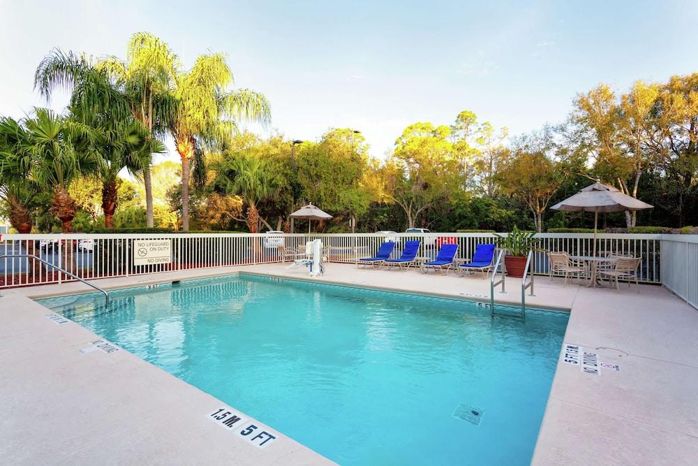 Hampton Inn Melbourne Waterslide