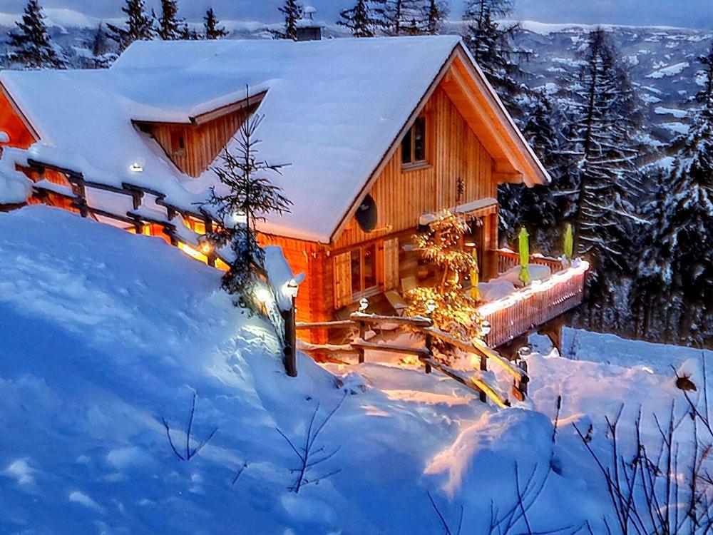 تشاليت إن باد ليونهارد نير كليبيتزتورل سلوبيس المنطقة الخارجية