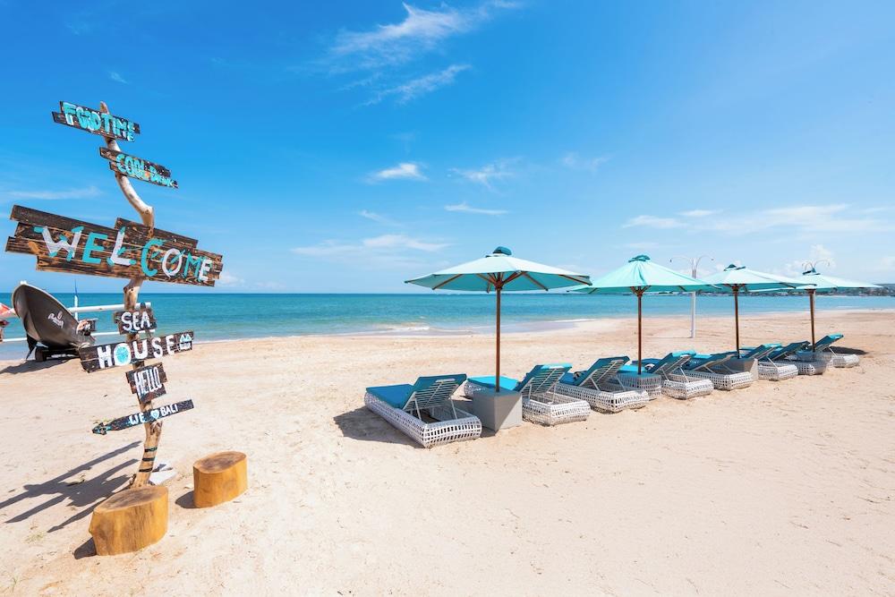 Jimbaran Bay Beach Resort & Spa