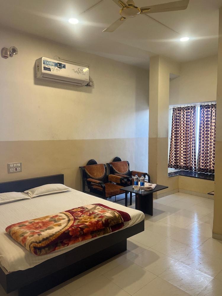 هوتل نيو سامادهان