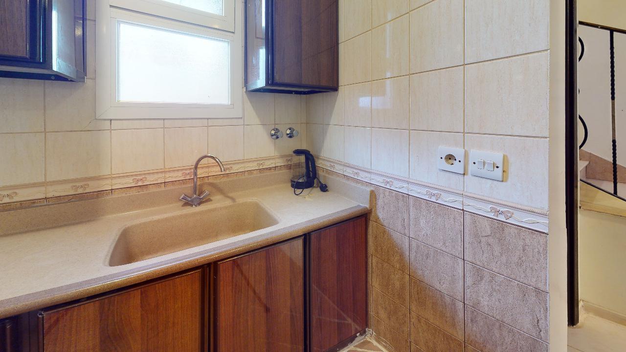 Elegant Chalet with Comfortable and Simple Furniture | 1997 Private kitchen
