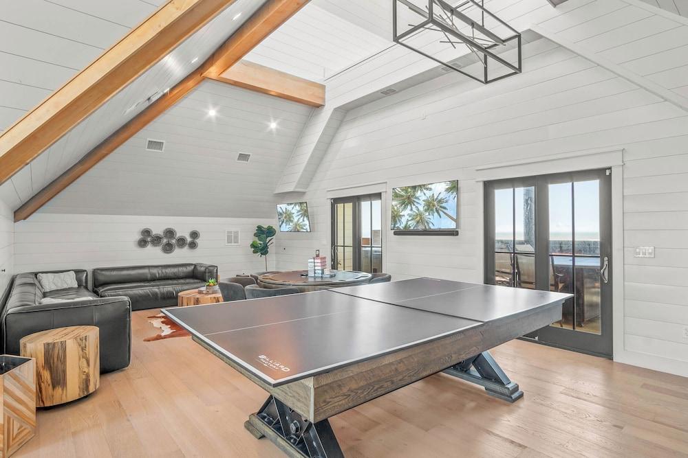 Ma652- Hooty And The Blowfish Property Amenity