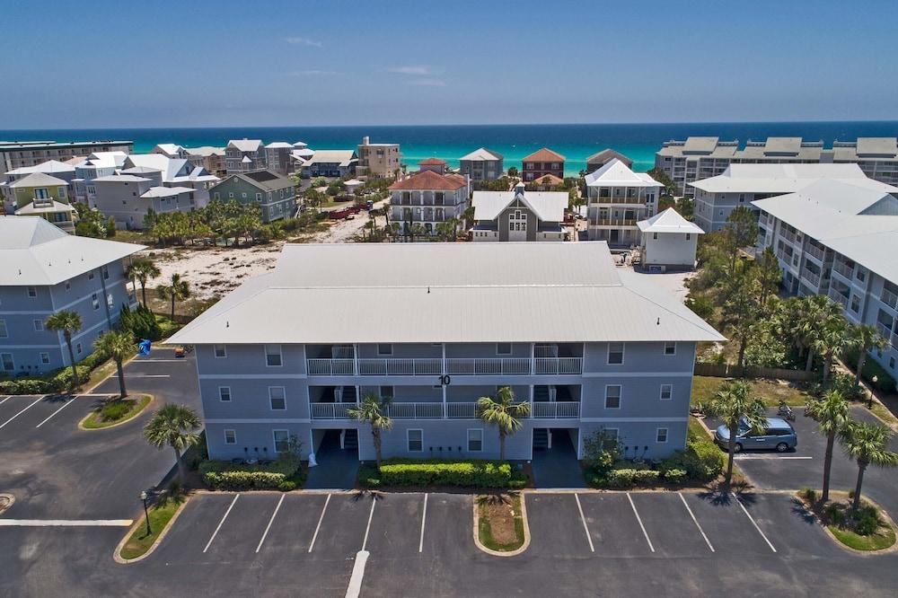 بيتش سايد فيلاز باي بانهاندل جيتآوايز منظر من الجو