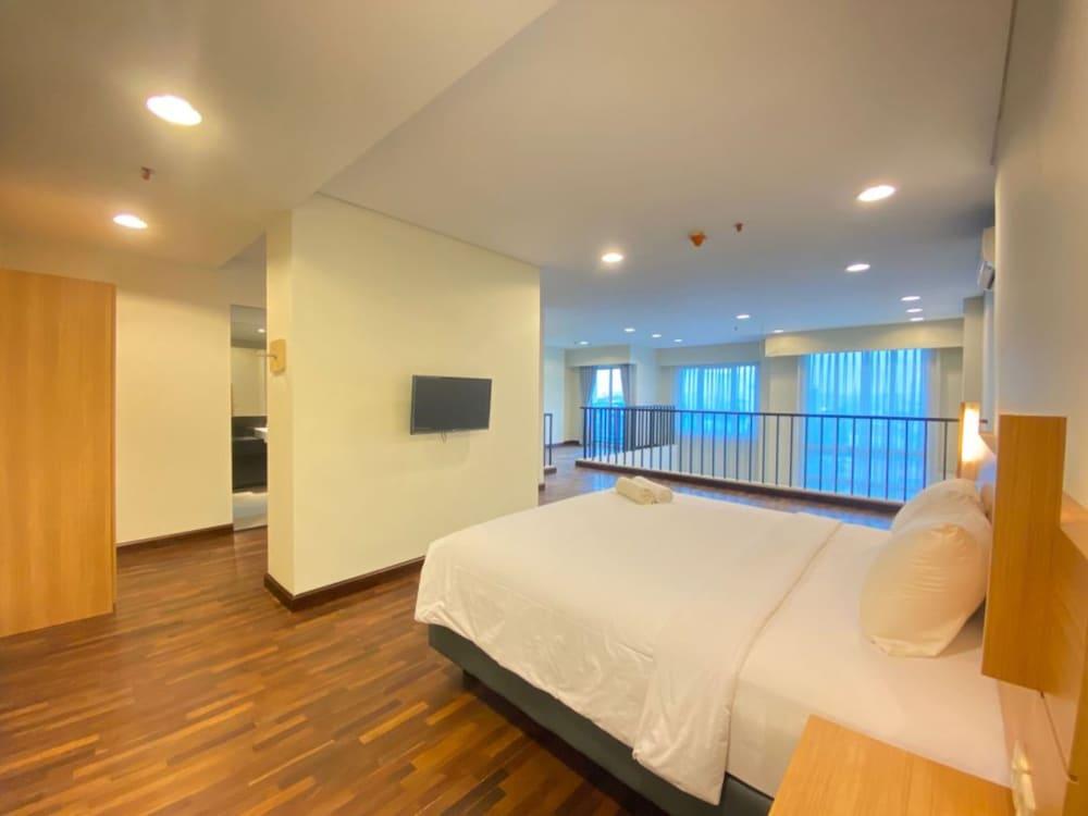 فابولاس بد روم لوفت أبارتمنت وذ برايفت باثوب آت إل رويال غرفة