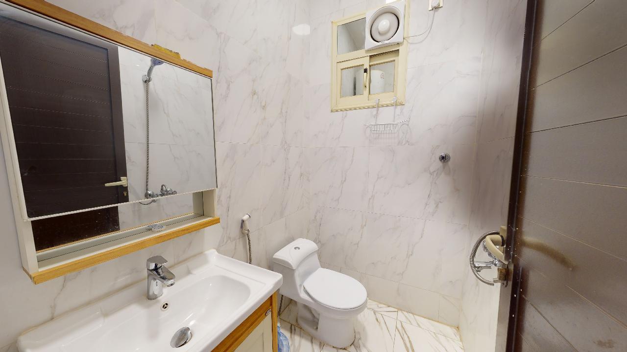 Comfy Chalet with Pool | 1728 Bathroom