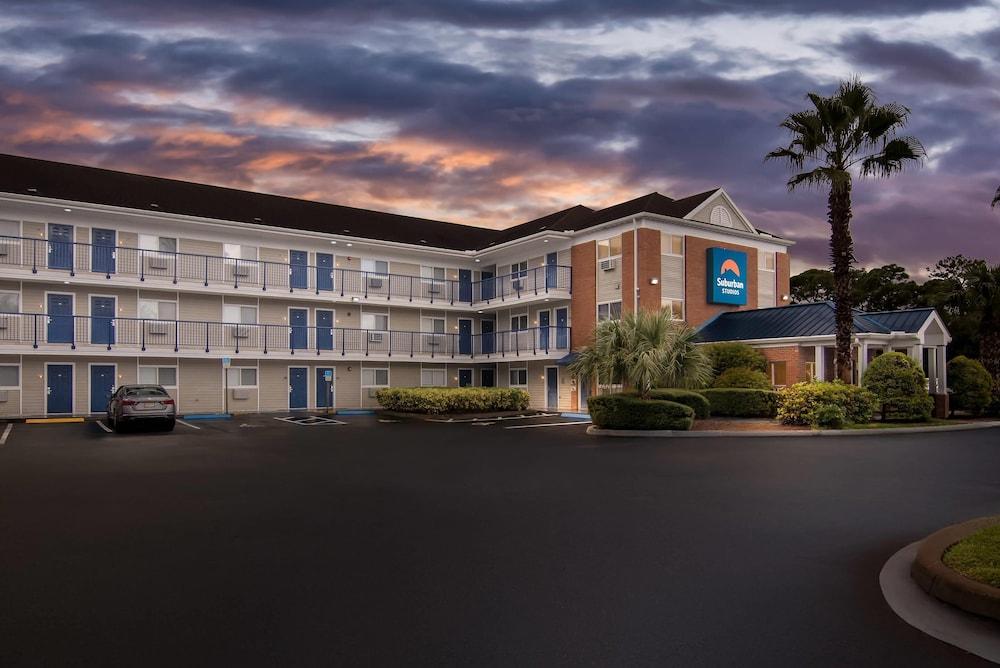 سوبوربان ستوديوس ستوارت نير فيد ااا اي واي 1 المنطقة الخارجية