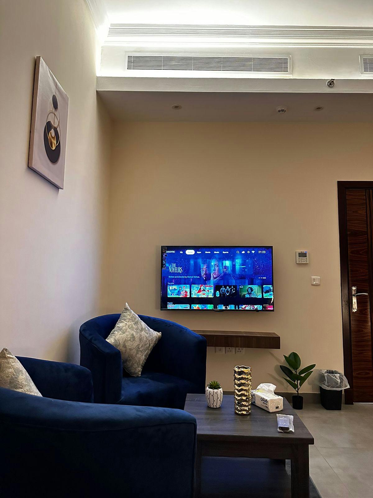 Elegant Apartment with Comfortable and Simple Furniture | 5049