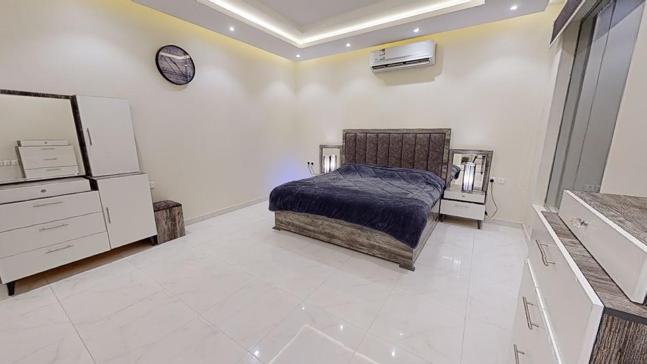 Comfy Chalet with Comfortable and Simple Furniture | 1497 Room