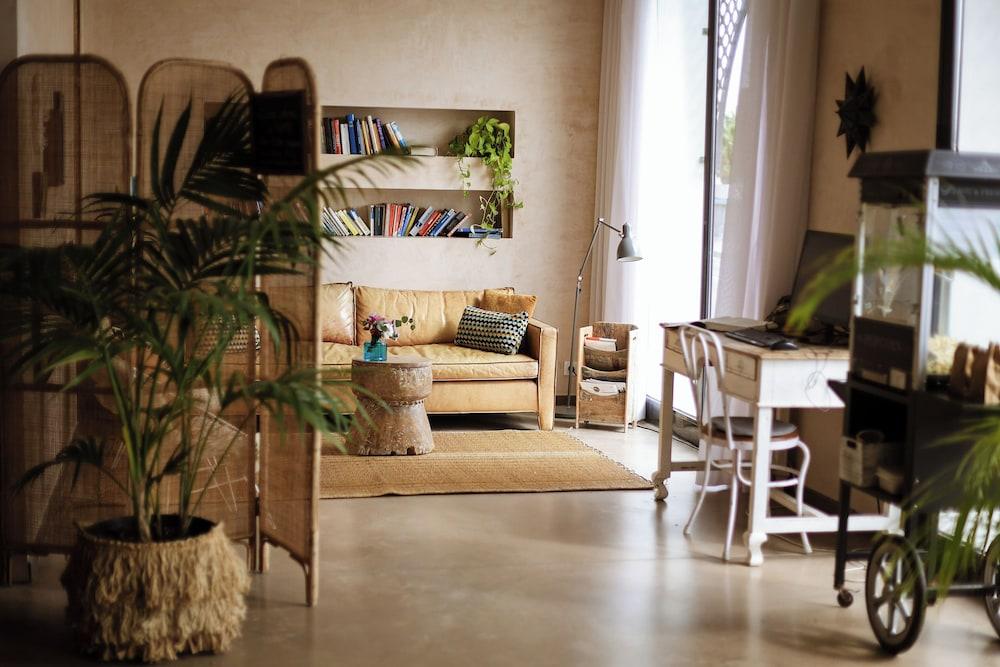 هوتل آند سبا لا ريزيدنثيا بويرتو منطقة الاستقبال