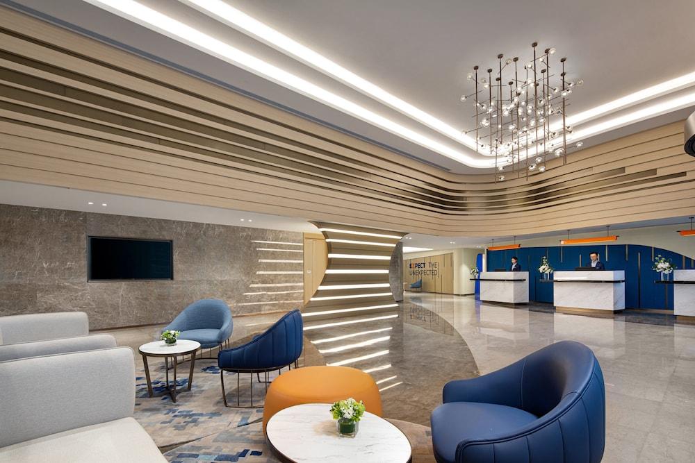 هوليداي إن إكسبرس ييبي ب باي آيتش جي المنطقة الخارجية