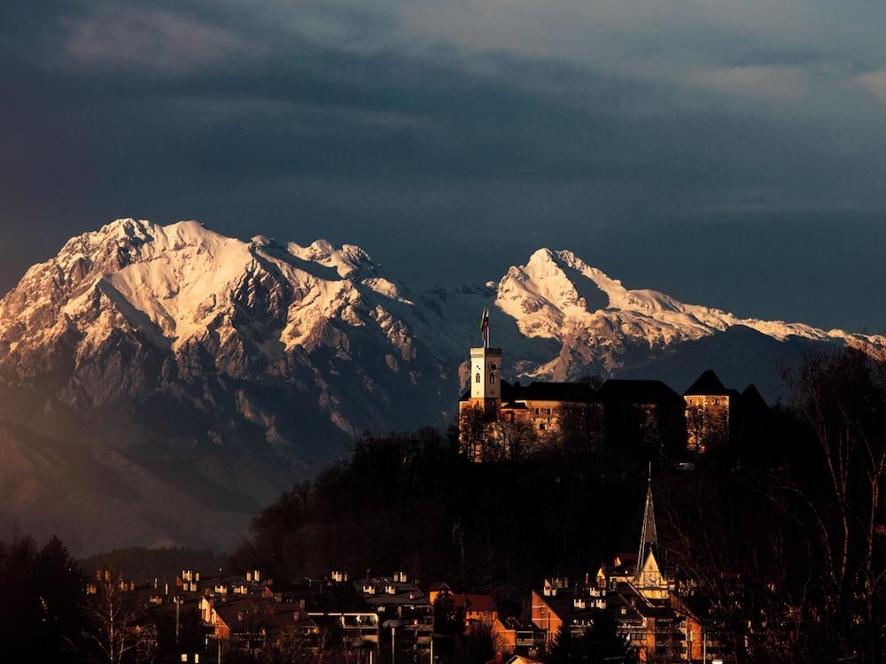 إيه هوتل ليوبليانا المنطقة الخارجية