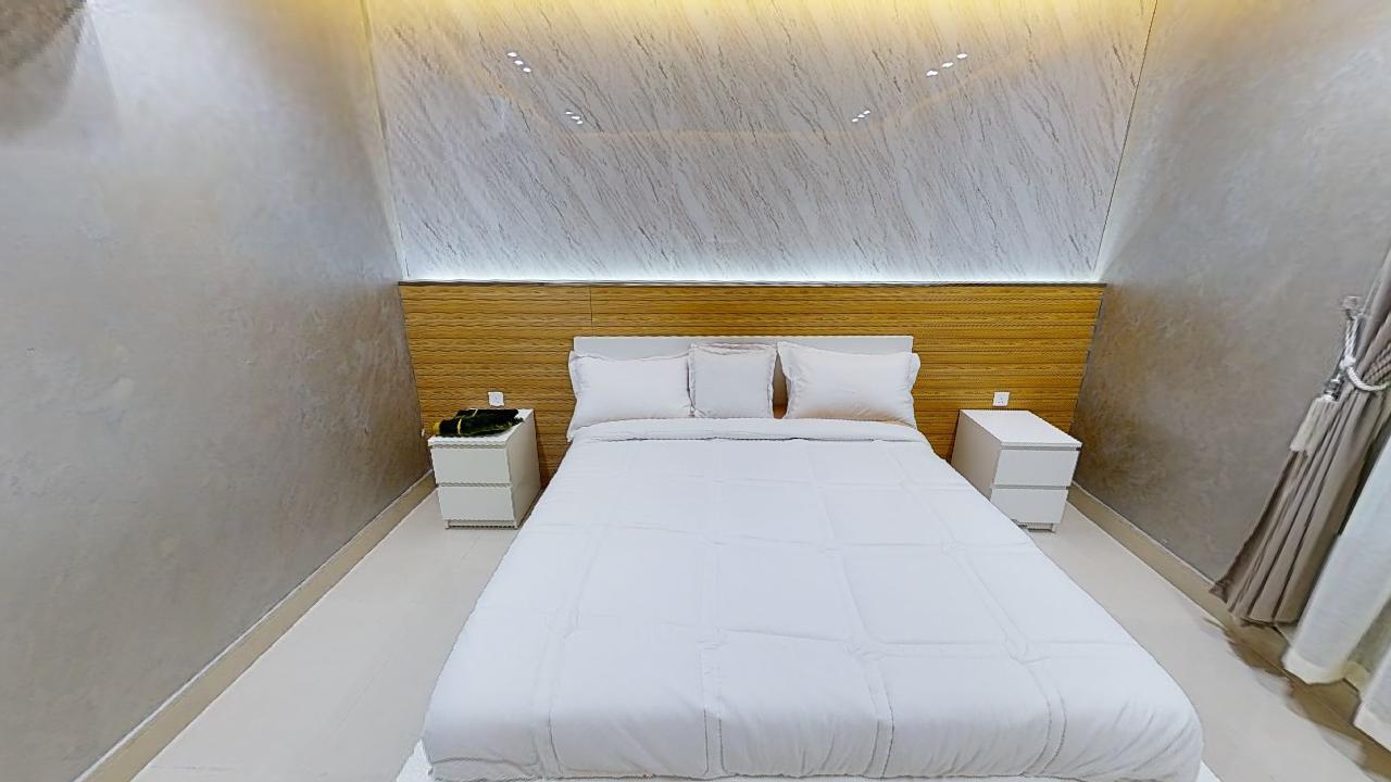 Comfy Chalet with Comfortable and Simple Furniture | 1792 Bedroom