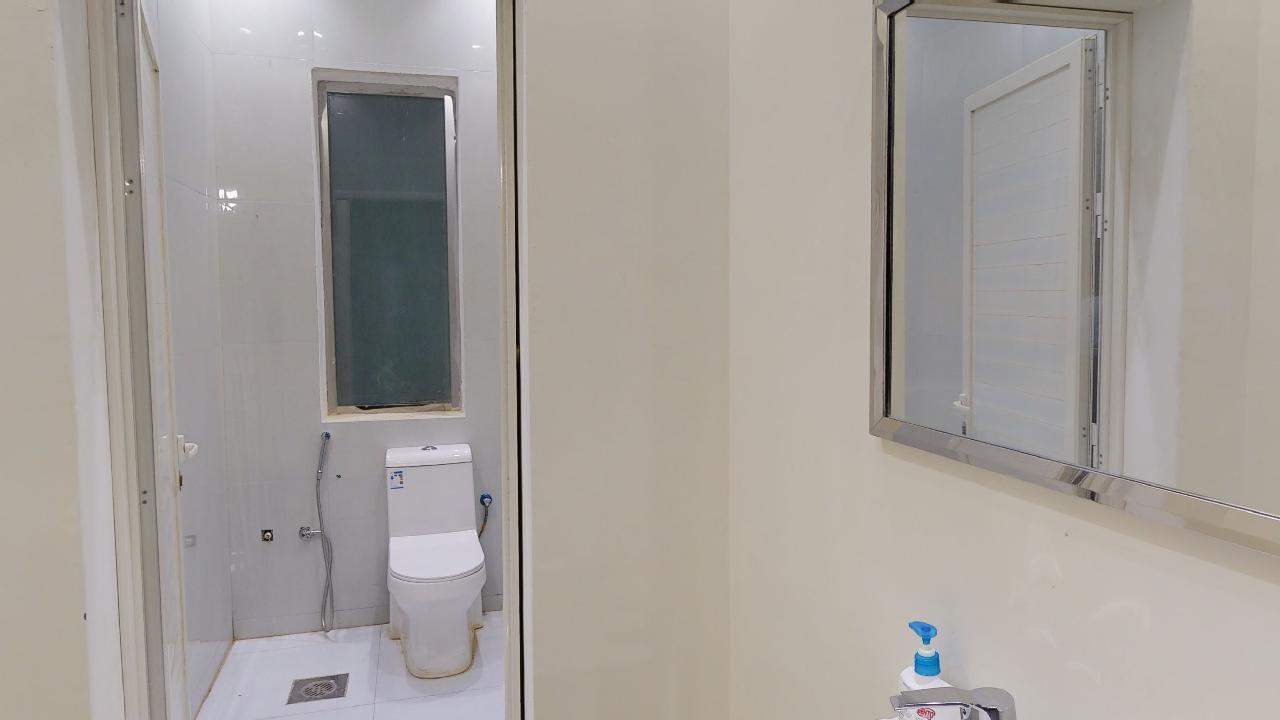 Comfy Chalet with Comfortable and Simple Furniture | 1497 Bathroom