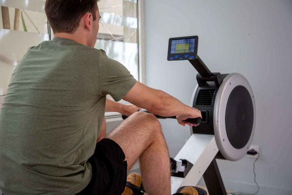 بريفيليدج أبارت هوتل سانت إكزوبيري مرفق اللياقة البدنية