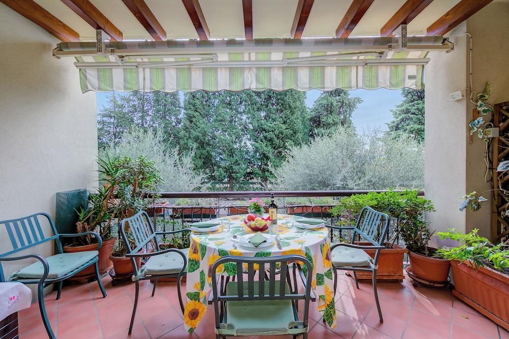 Verde Giada-shared Pool & Parking Featured Image
