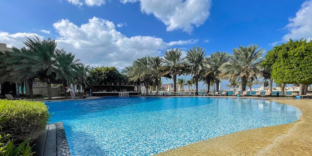 جناح فاخر في دريم بالم أتلانتس وبإطلالة على البحر زحليقة مائية