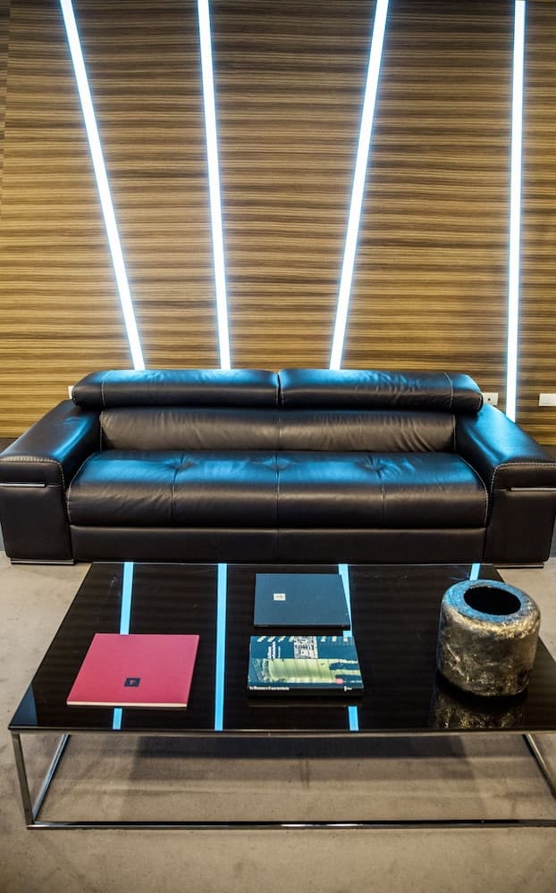Hotel Degli Arcimboldi Lobby Sitting Area