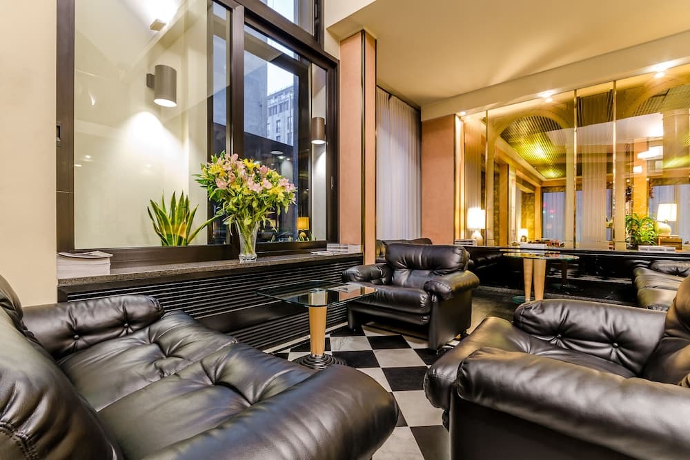 Hotel Brunelleschi Lobby Sitting Area