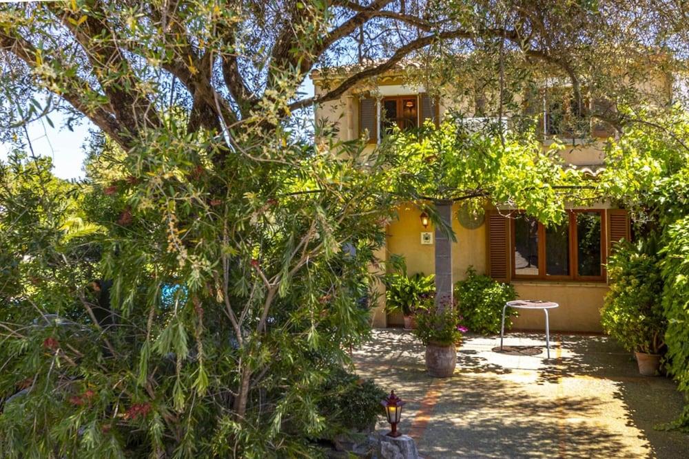 Villa - 2 Bedrooms with Pool and WiFi - 107924 Property Grounds