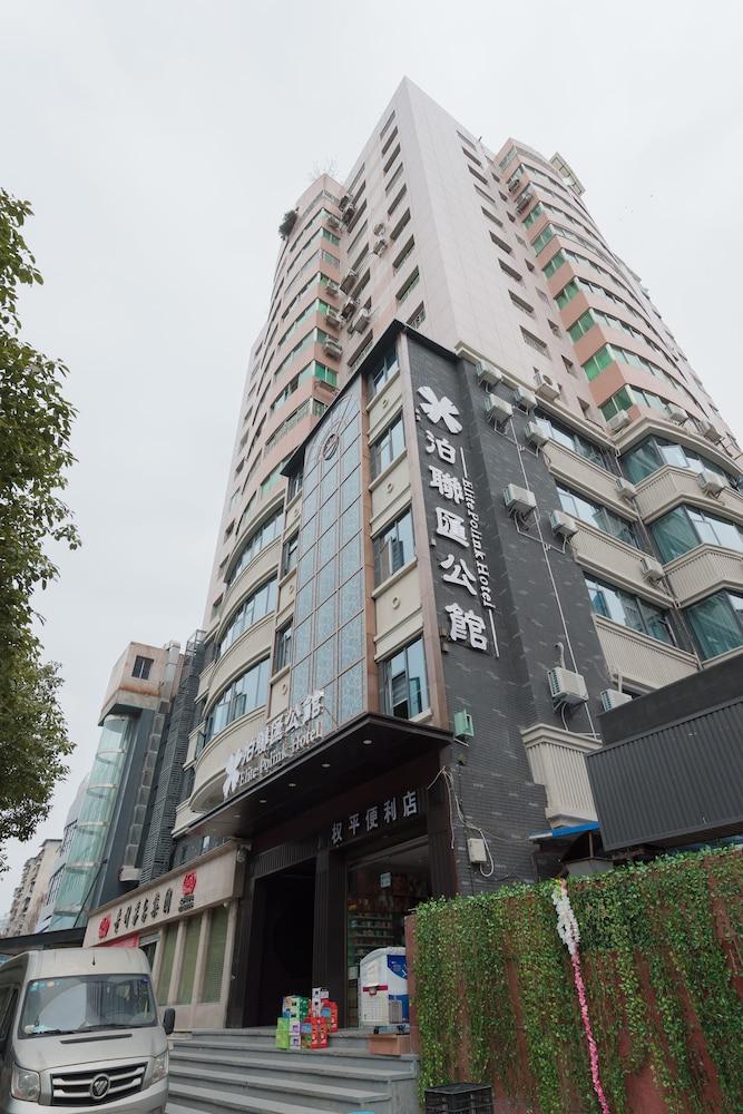 بوليانوي هوتل المنطقة الخارجية