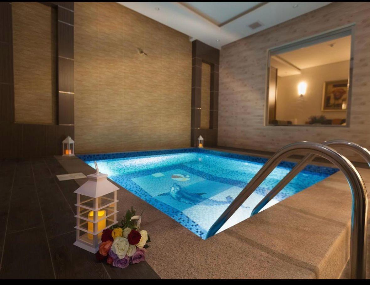 Elegant Chalet with Pool | 4260