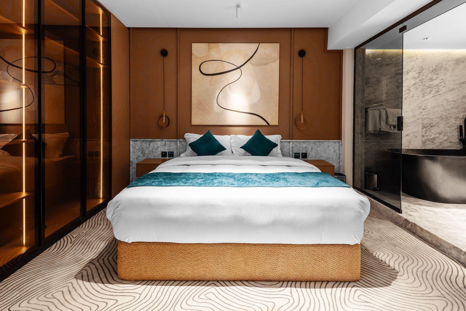 Elegant Apartment with Self Check-in | 5774 Featured Image