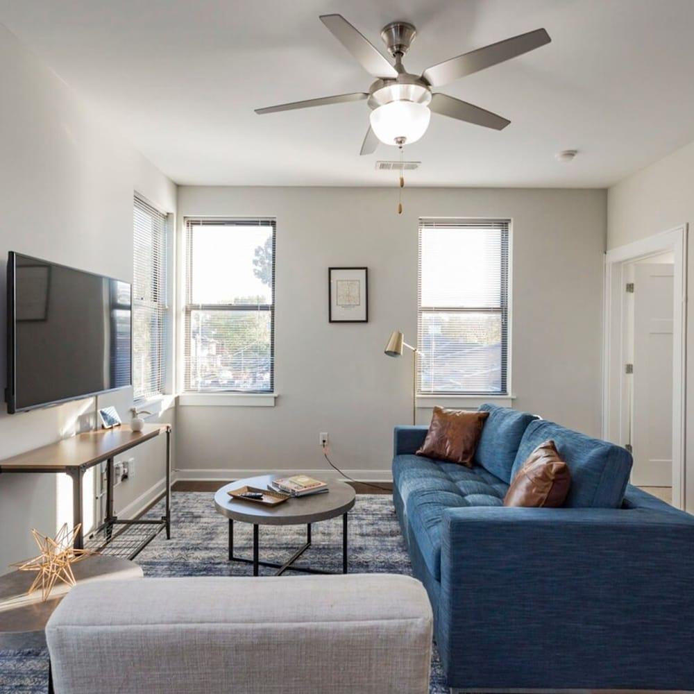 كوزيسويتس تو ألورينج موزيك رو كوندوس د لت باركينج غرفة