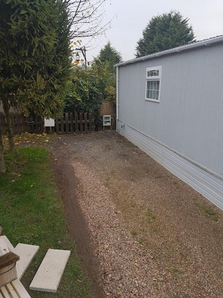 لافيلي 2 بددم تشاليت آت روبينهود ريتريت فرر بارك المنطقة الخارجية