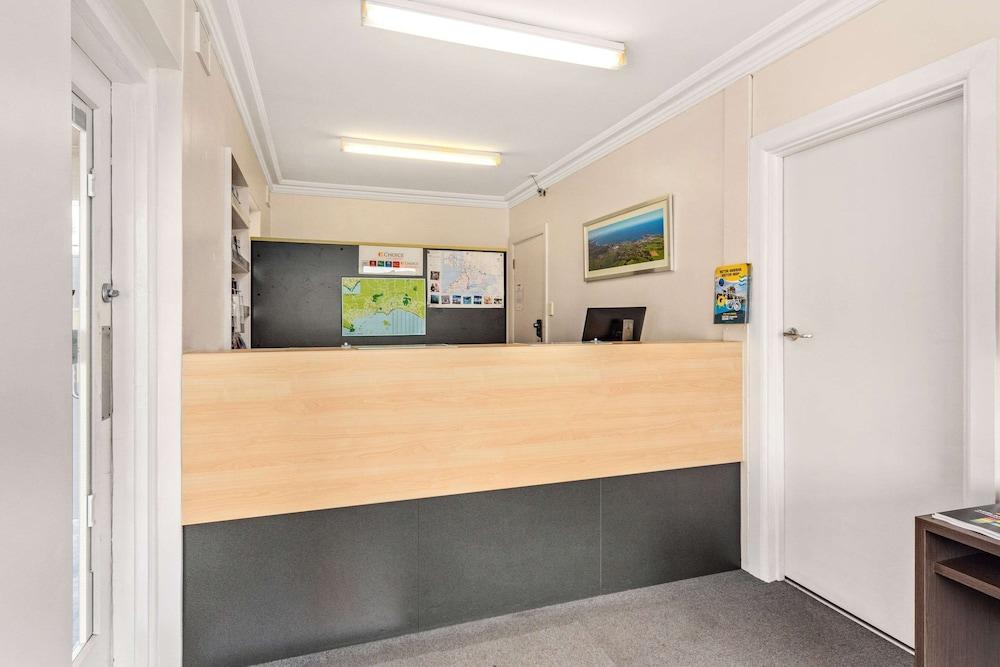 كومفورت إن فيكتور هاربور