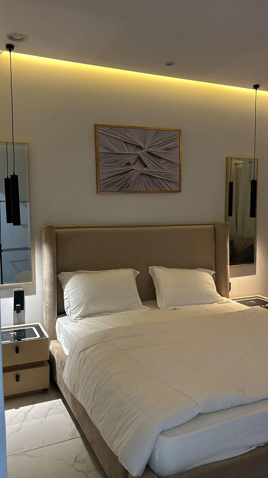 Elegant Studio with Self Check-in | 5602 Bedroom